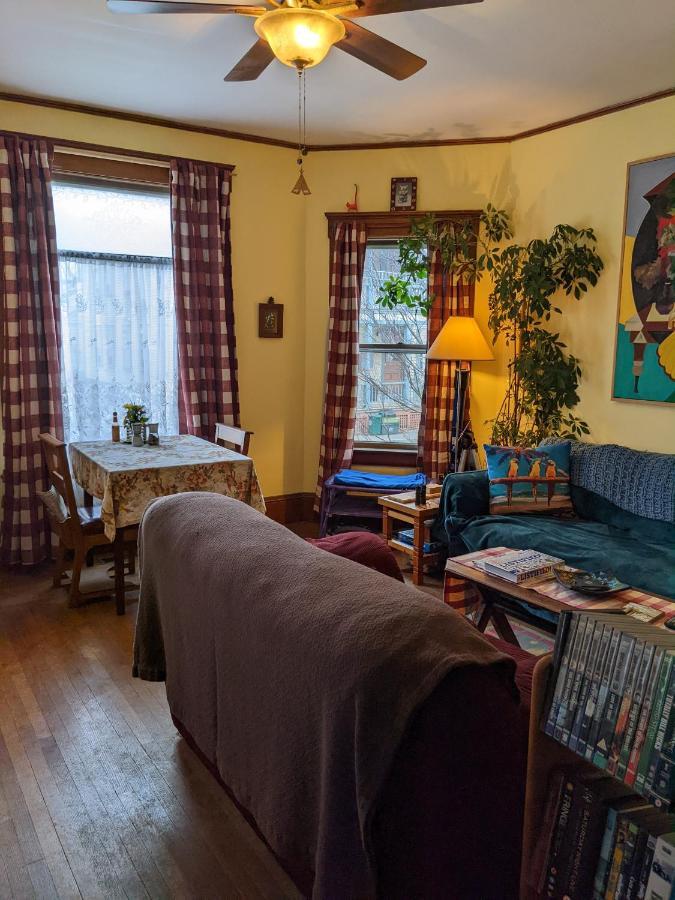 The One Cat Bed & Breakfast Brattleboro Ngoại thất bức ảnh