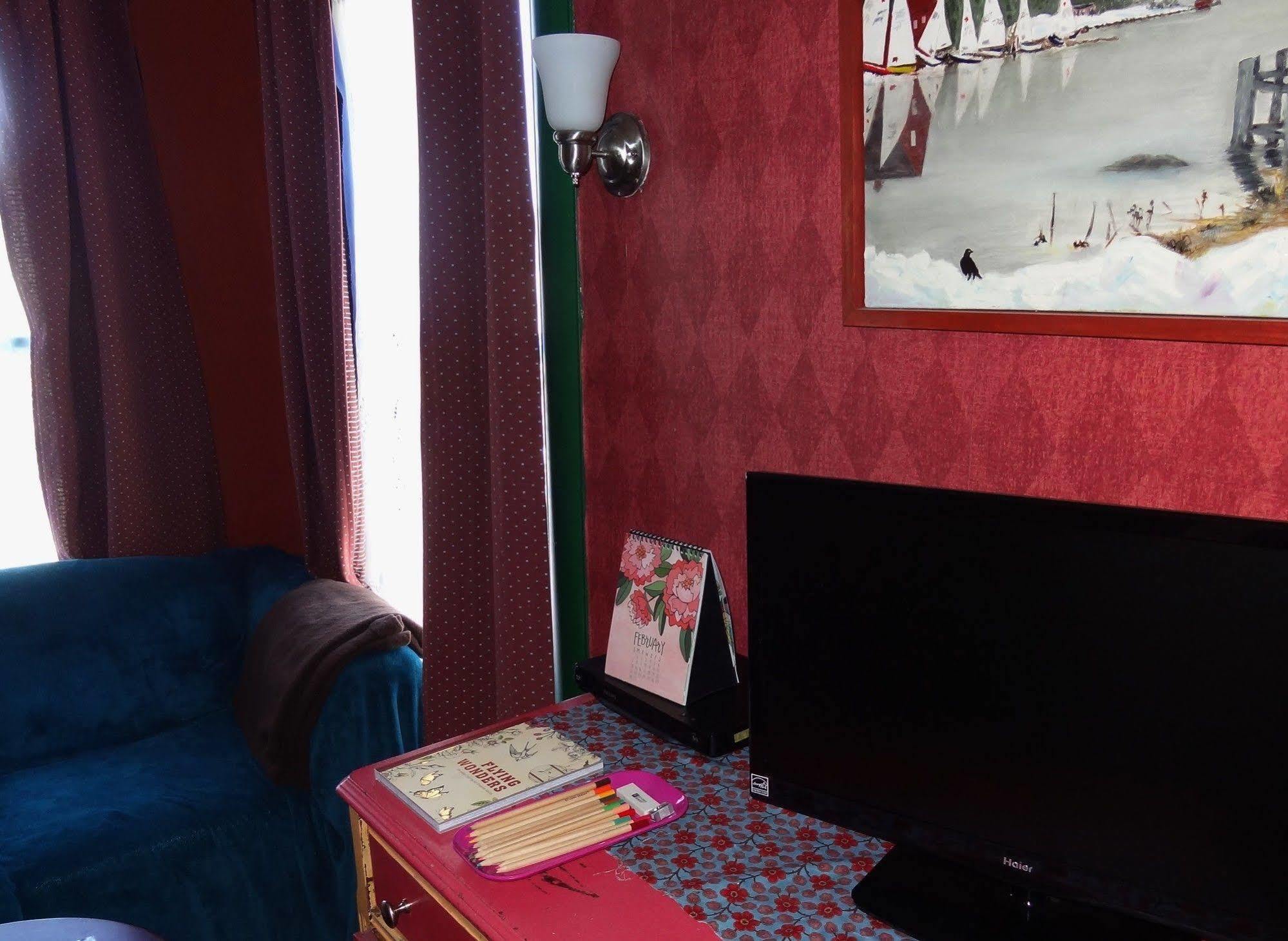 The One Cat Bed & Breakfast Brattleboro Ngoại thất bức ảnh